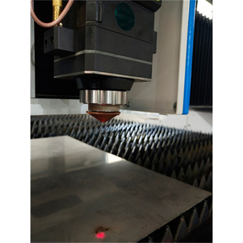 metalen lasersnijder met 1300 * 900 mm werkgebied fiber lasersnijmachine
