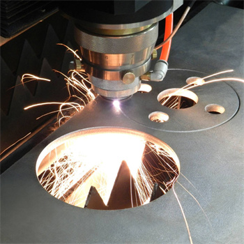 Cnc-vezellasersnijder Metaalsnijdende lasersnijder Kwaliteitsborging Cnc volledig gesloten metalen plaat Fiberlasersnij-snijmachine Snijder voor metaal